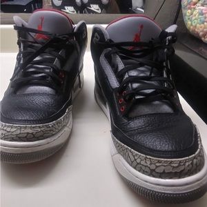 Air Jordan retro 3 black cement size 10.5